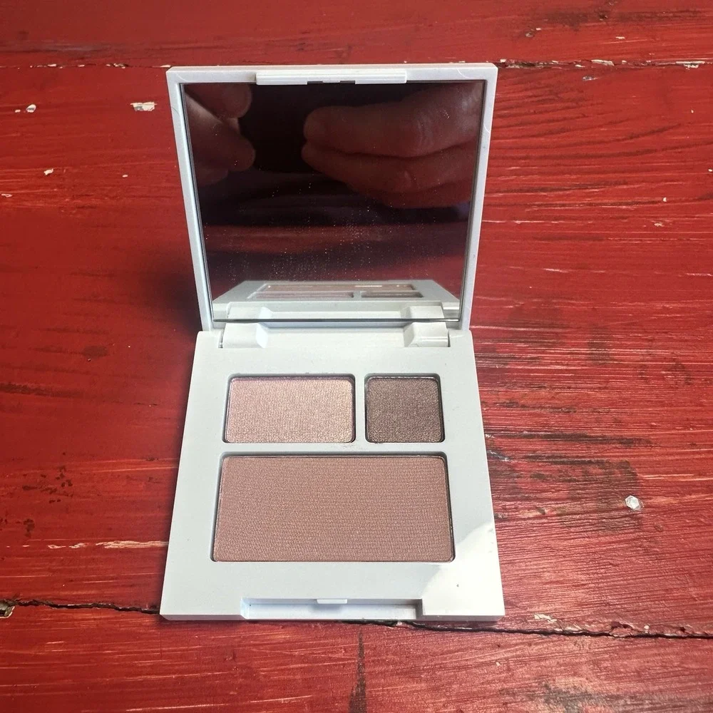 Clinique All About Shadow duo: 14 Strawberry Fudge Duo /‎ 04 Pink Blush